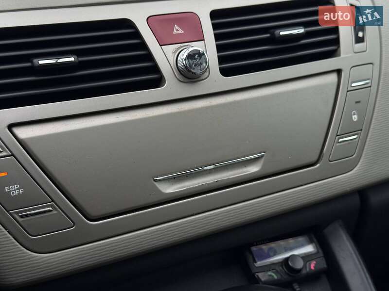 Мінівен Citroen Grand C4 Picasso 2008 в Кривому Розі фото 60 Мінівен Citroen Grand C4 Picasso 2008 в Кривому Розі