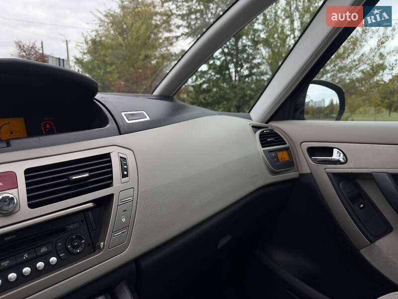 Мінівен Citroen Grand C4 Picasso 2008 в Кривому Розі фото 62 Мінівен Citroen Grand C4 Picasso 2008 в Кривому Розі