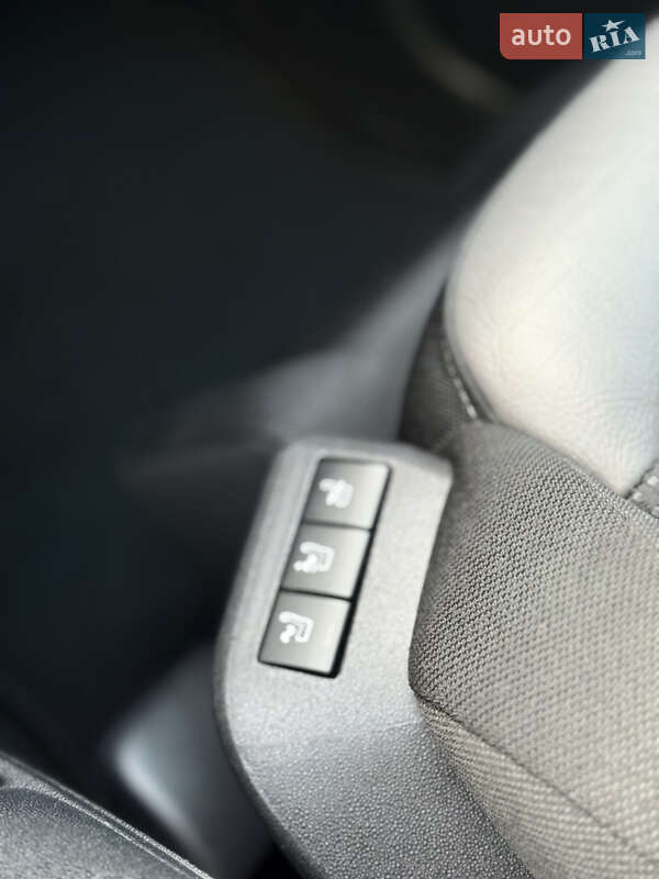 Минивэн Citroen Grand C4 Picasso 2017 в Дубно фото 37 Минивэн Citroen Grand C4 Picasso 2017 в Дубно
