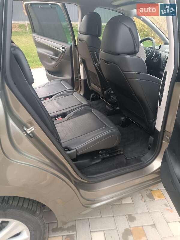 Мінівен Citroen Grand C4 Picasso 2011 в Києві