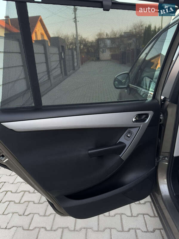 Минивэн Citroen Grand C4 Picasso 2012 в Ивано-Франковске фото 29 Минивэн Citroen Grand C4 Picasso 2012 в Ивано-Франковске