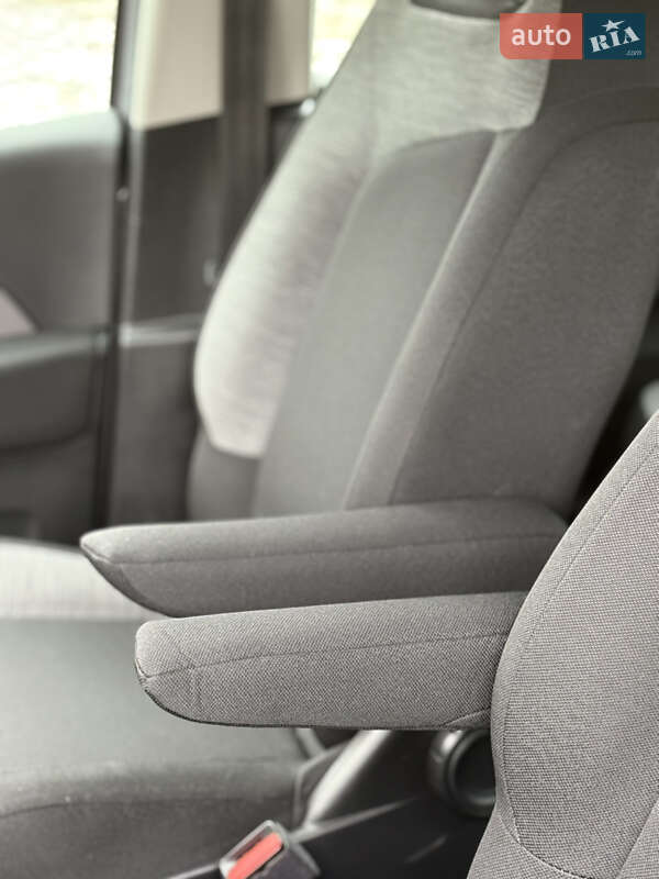 Минивэн Citroen Grand C4 Picasso 2016 в Дубно