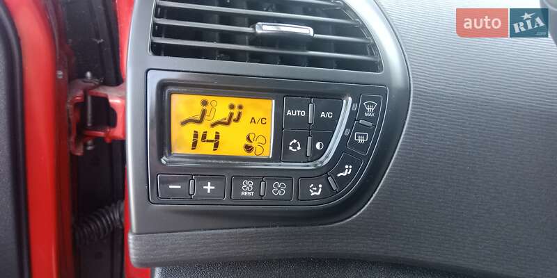 Минивэн Citroen Grand C4 Picasso 2012 в Копычинце