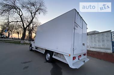 Вантажопасажирський фургон Citroen Jumper 2015 в 