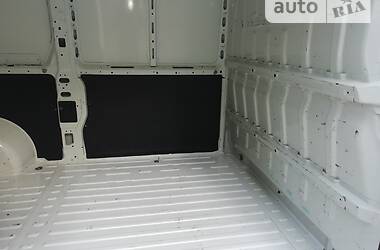 Вантажний фургон Citroen Jumper 2016 в Луцьку