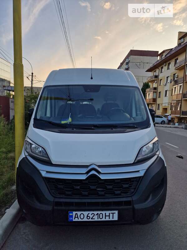 Вантажний фургон Citroen Jumper 2019 в Ужгороді