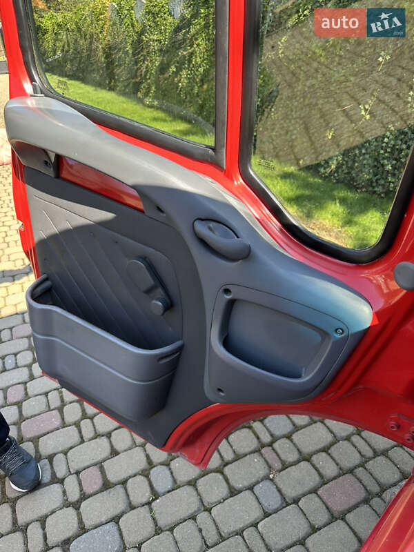 Вантажний фургон Citroen Jumper 2003 в Рівному