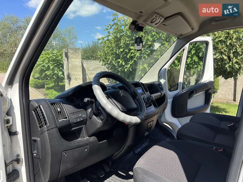 Вантажний фургон Citroen Jumper 2015 в Стрию