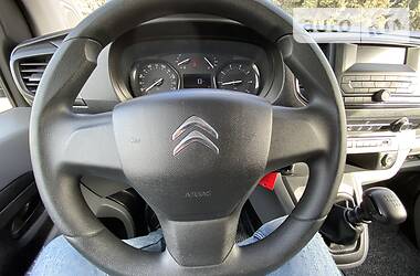 Вантажопасажирський фургон Citroen Jumpy 2017 в 