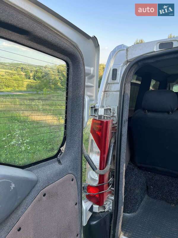 Мінівен Citroen Jumpy 2009 в Ромнах