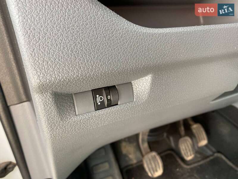 Грузопассажирский фургон Citroen Jumpy 2016 в Львове фото 13 Грузопассажирский фургон Citroen Jumpy 2016 в Львове