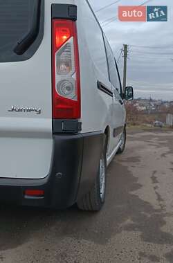 Грузопассажирский фургон Citroen Jumpy 2012 в 