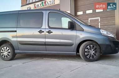 Минивэн Citroen Jumpy 2010 в 