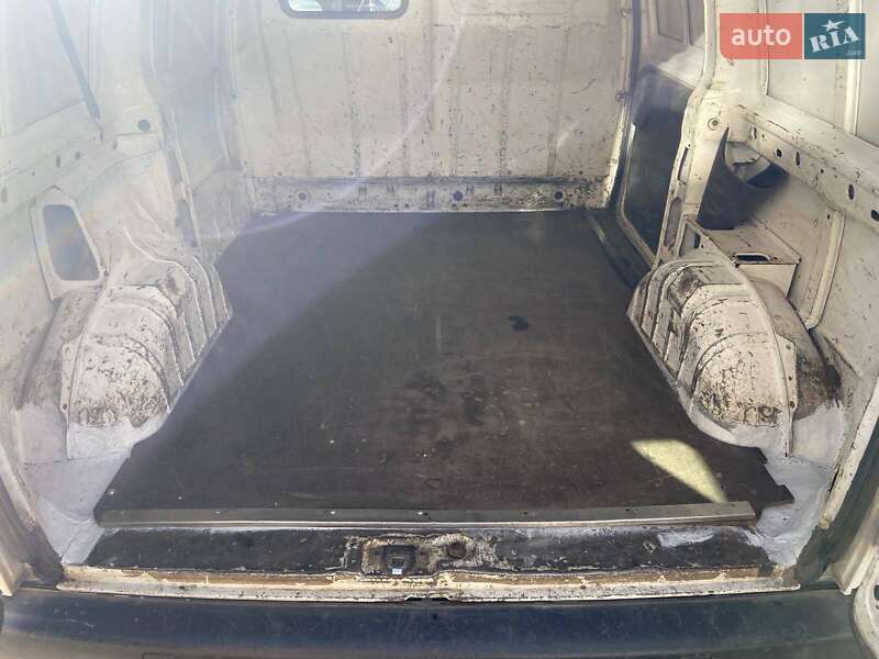 Грузовой фургон Citroen Jumpy 2001 в Львове фото 9 Грузовой фургон Citroen Jumpy 2001 в Львове