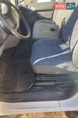 Грузовой фургон Citroen Jumpy 2001 в 