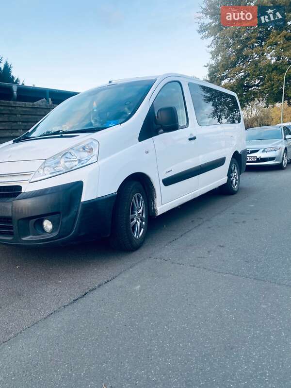 Мінівен Citroen Jumpy 2009 в 