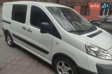 Вантажопасажирський фургон Citroen Jumpy 2010 в 