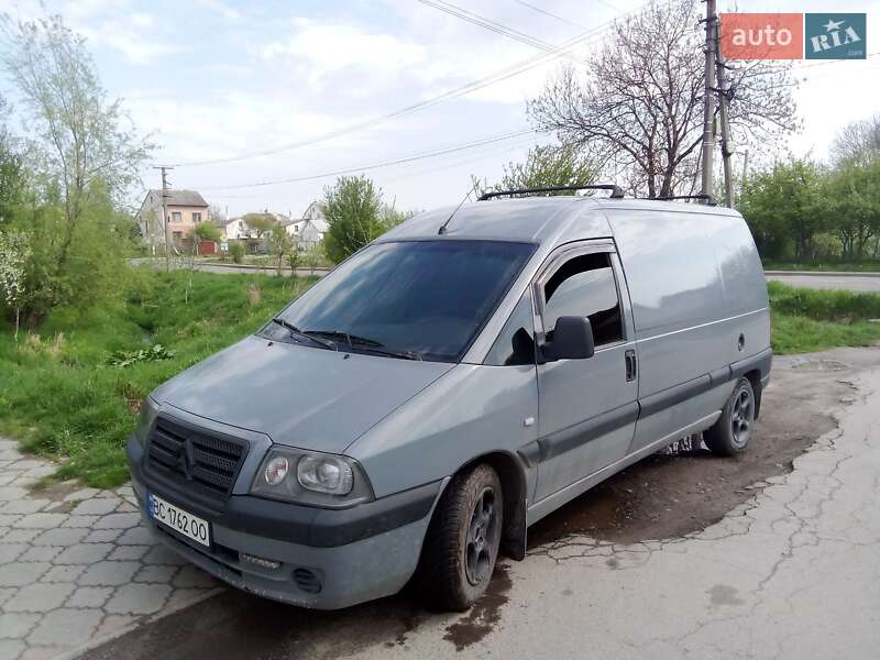 Грузовой фургон Citroen Jumpy 2005 в 
