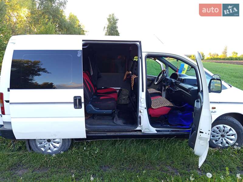 Минивэн Citroen Jumpy 2000 в Козове