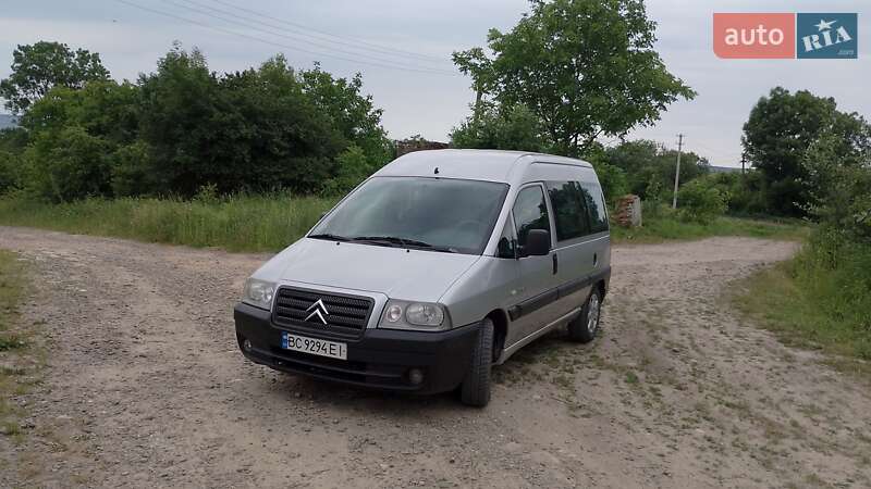 Минивэн Citroen Jumpy 2005 в 