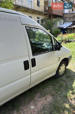 Грузовой фургон Citroen Jumpy 2000 в 