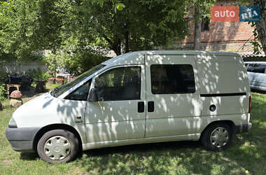 Грузовой фургон Citroen Jumpy 2000 в 