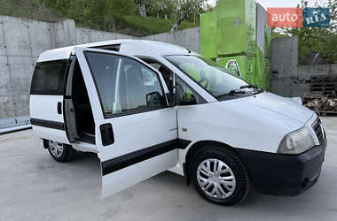 Минивэн Citroen Jumpy 2004 в 