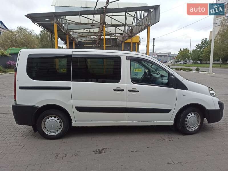 Минивэн Citroen Jumpy 2010 в Сатанове