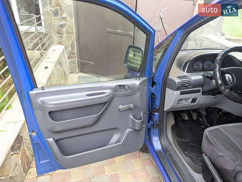 Минивэн Citroen Jumpy 2004 в Калуше