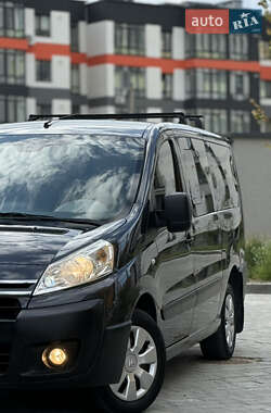 Минивэн Citroen Jumpy 2011 в 