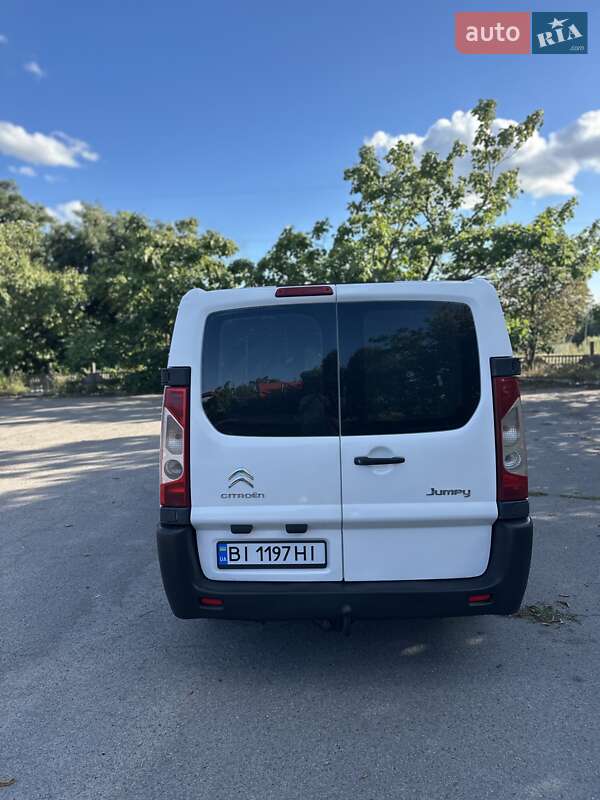 Грузовой фургон Citroen Jumpy 2012 в Хороле