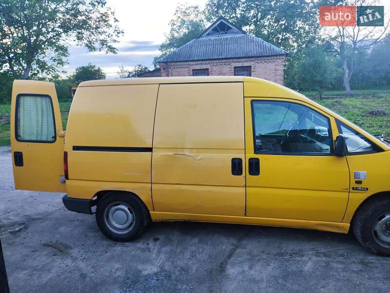 Вантажний фургон Citroen Jumpy 1999 в Вінниці