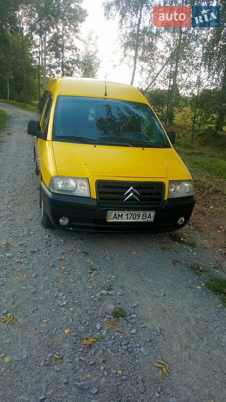 Мінівен Citroen Jumpy 2004 в 