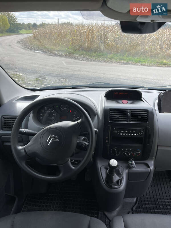 Минивэн Citroen Jumpy 2009 в Ровно фото 10 Минивэн Citroen Jumpy 2009 в Ровно