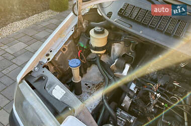 Вантажний фургон Citroen Jumpy 2001 в  фото 37 Вантажний фургон Citroen Jumpy 2001 в