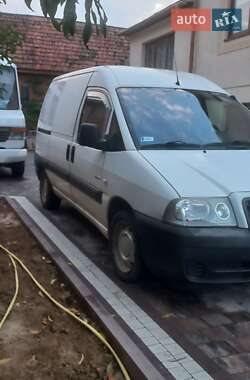 Вантажний фургон Citroen Jumpy 2006 в Іршаві