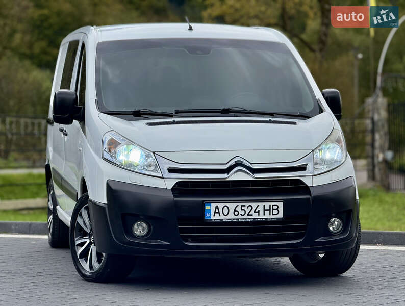Вантажний фургон Citroen Jumpy 2014 в Міжгір'ї