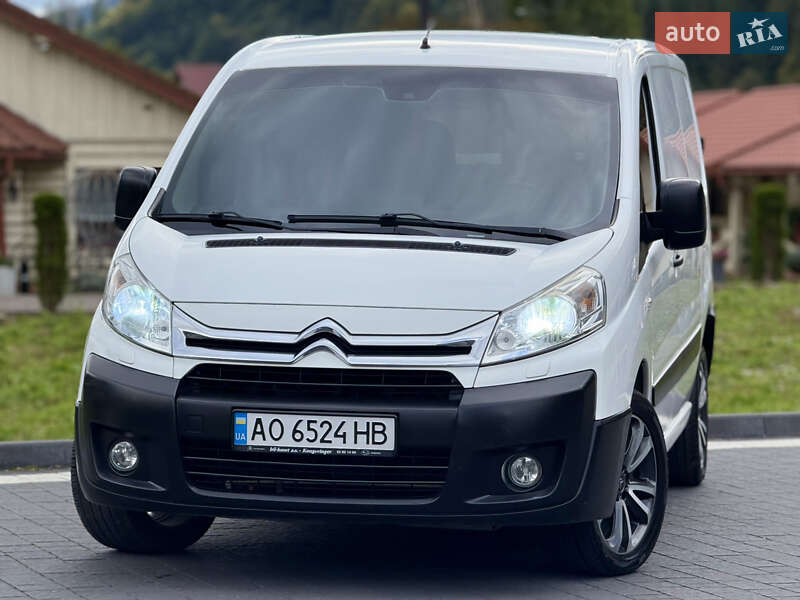 Вантажний фургон Citroen Jumpy 2014 в Міжгір'ї
