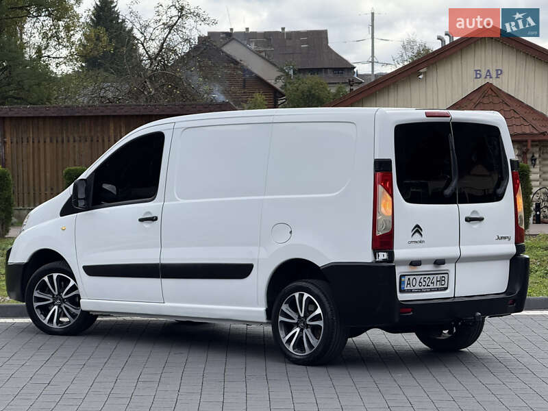 Вантажний фургон Citroen Jumpy 2014 в Міжгір'ї