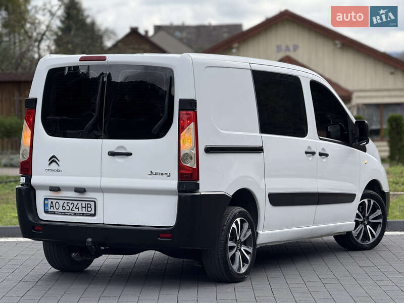 Вантажний фургон Citroen Jumpy 2014 в Міжгір'ї