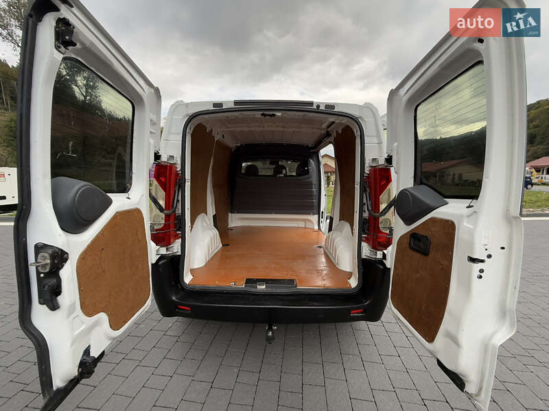 Вантажний фургон Citroen Jumpy 2014 в Міжгір'ї