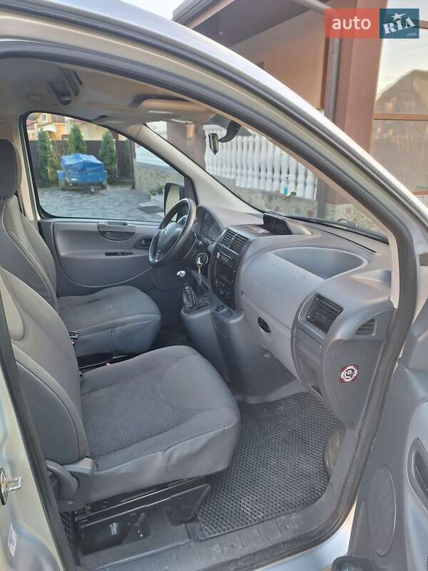 Минивэн Citroen Jumpy 2009 в Костополе