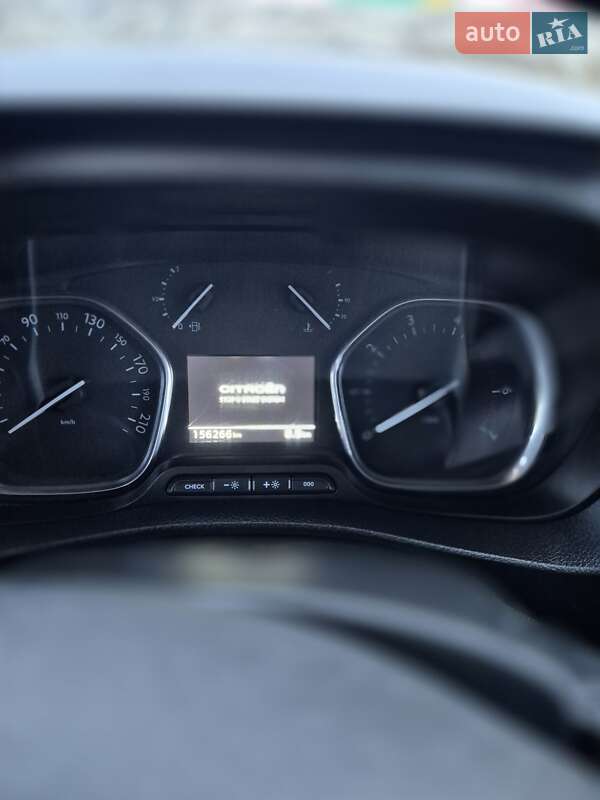 Мінівен Citroen Jumpy 2017 в Стрию