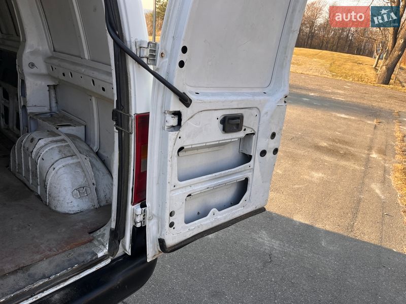 Грузовой фургон Citroen Jumpy 2004 в Болехове