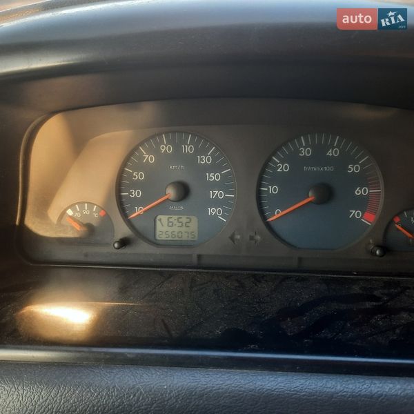 Вантажний фургон Citroen Jumpy 2000 в Львові