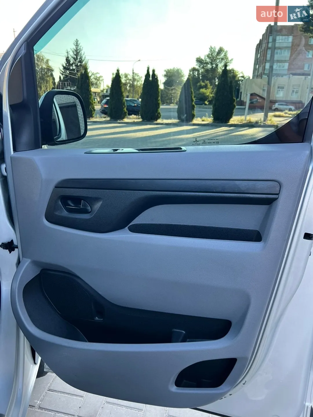 2017 Citroen Jumpy - мініатюра 24