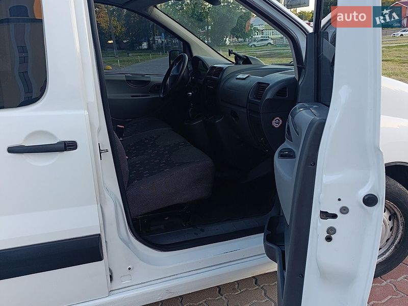 Минивэн Citroen Jumpy 2011 в Обухове