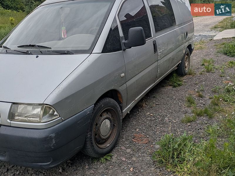 Грузовой фургон Citroen Jumpy 2003 в Ровно