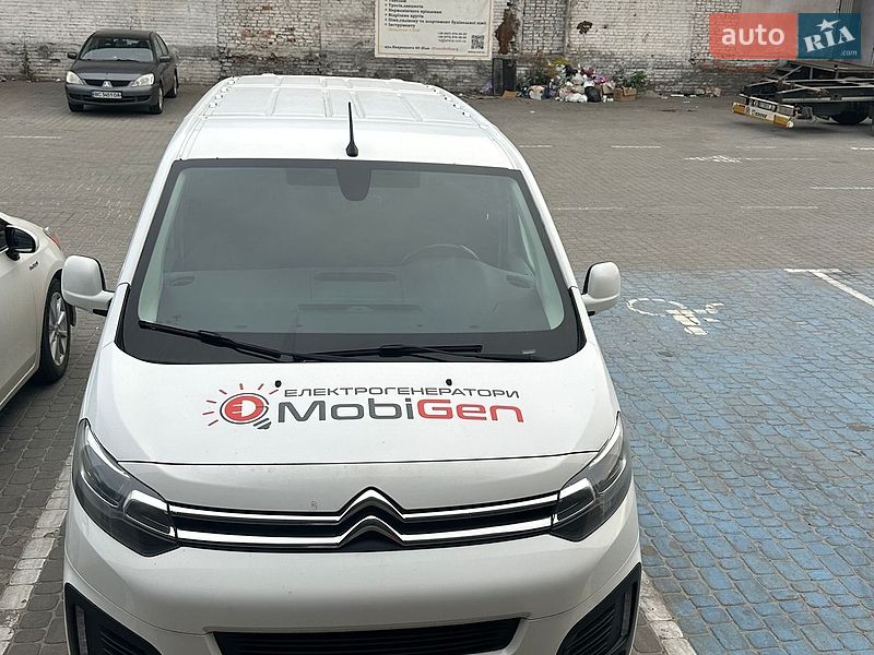 Грузовой фургон Citroen Jumpy 2018 в Львове
