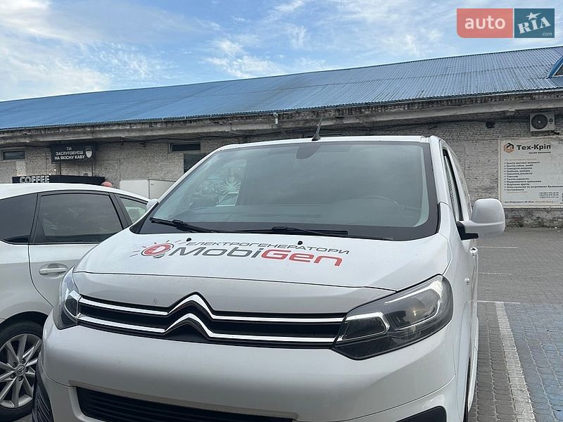 Грузовой фургон Citroen Jumpy 2018 в Львове